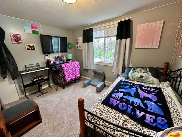 915 Diamond Street, Lyons, NE 68038