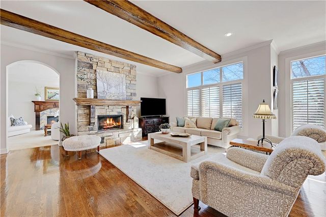 5414 W 164th Place, Overland Park, KS 66085