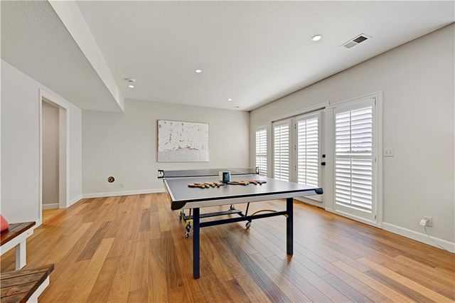 5414 W 164th Place, Overland Park, KS 66085