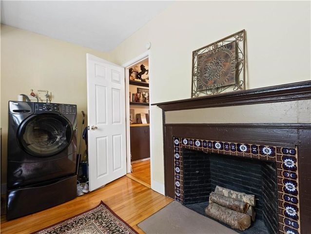 295 Main Street, Cranston, RI 02921