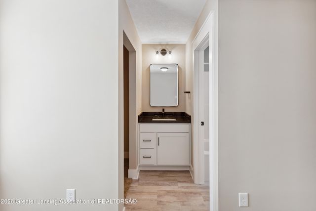 416 N Martin Luther King Junior Boulevard, Lansing, MI 48915