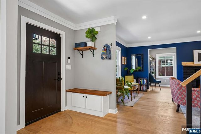 39 Walnut Crescent, Montclair, NJ 07042
