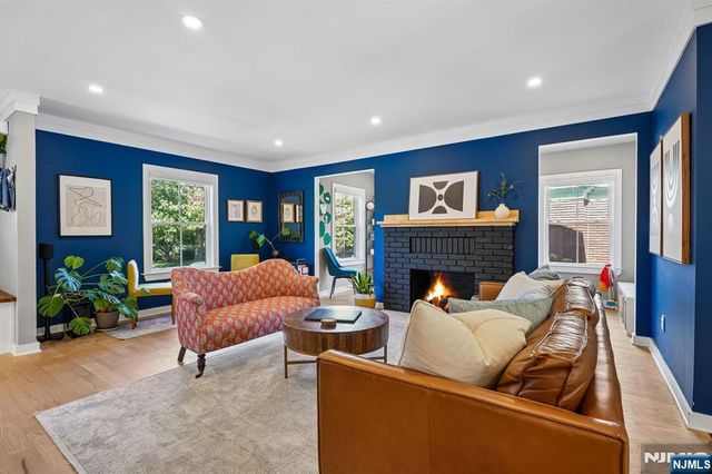 39 Walnut Crescent, Montclair, NJ 07042
