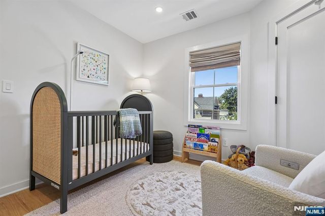 39 Walnut Crescent, Montclair, NJ 07042