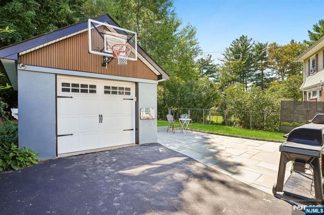 39 Walnut Crescent, Montclair, NJ 07042