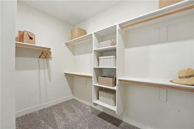 20674 Skyview Lane, Spring Hill, KS 66083