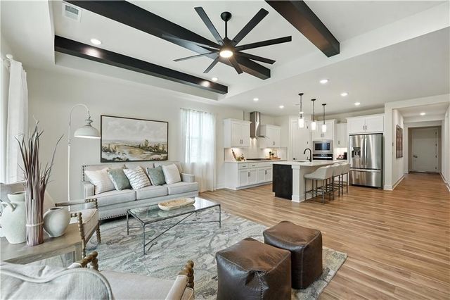 20674 Skyview Lane, Spring Hill, KS 66083