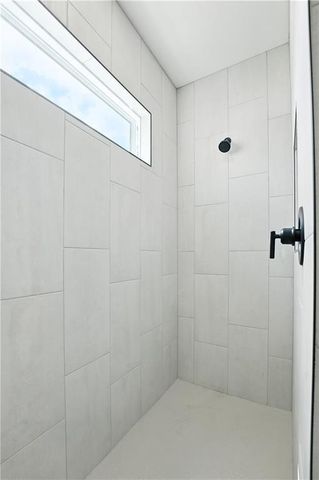 20674 Skyview Lane, Spring Hill, KS 66083