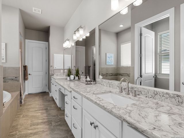 30019 Cibolo Path, Fair Oaks Ranch, TX 78015