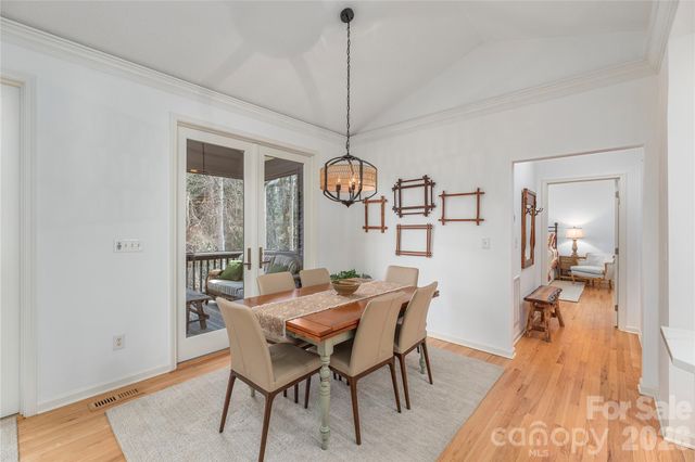 59 Old Pasture Way, Hendersonville, NC 28739