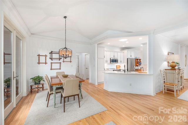 59 Old Pasture Way, Hendersonville, NC 28739