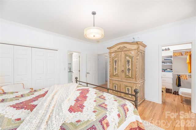 59 Old Pasture Way, Hendersonville, NC 28739