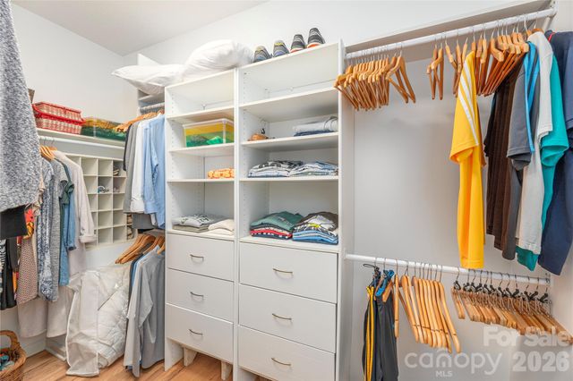 59 Old Pasture Way, Hendersonville, NC 28739