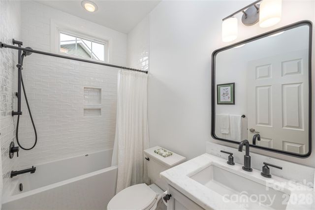 59 Old Pasture Way, Hendersonville, NC 28739