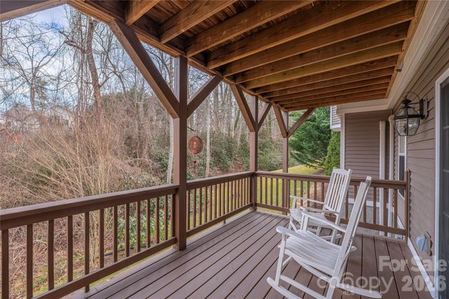59 Old Pasture Way, Hendersonville, NC 28739