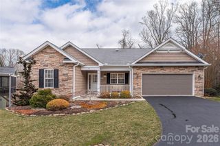 59 Old Pasture Way, Hendersonville, NC 28739
