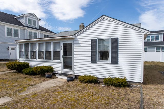 308 Atlantic Avenue, Seabrook, NH 03874