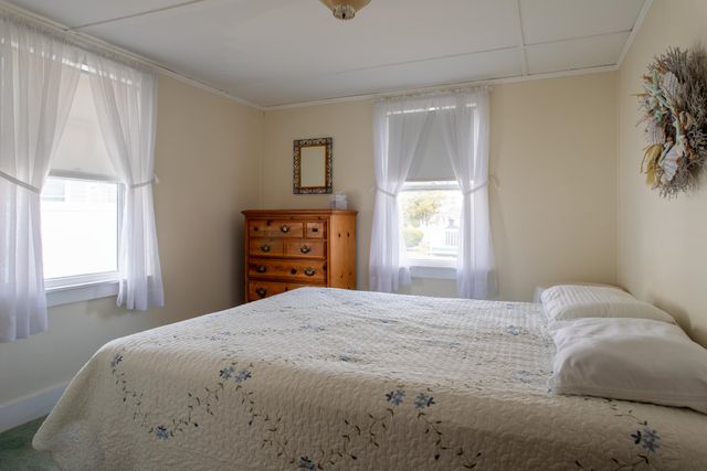 308 Atlantic Avenue, Seabrook, NH 03874