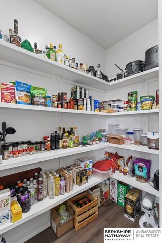 5838 N Street, Omaha, NE 68117