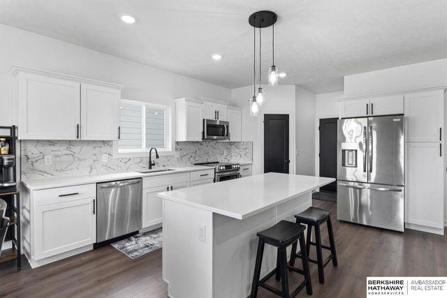 5838 N Street, Omaha, NE 68117