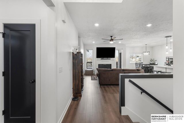 5838 N Street, Omaha, NE 68117