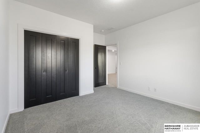 5838 N Street, Omaha, NE 68117