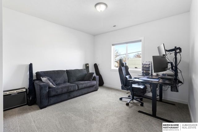 5838 N Street, Omaha, NE 68117