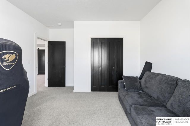 5838 N Street, Omaha, NE 68117