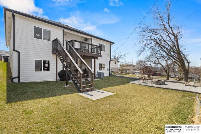 5838 N Street, Omaha, NE 68117