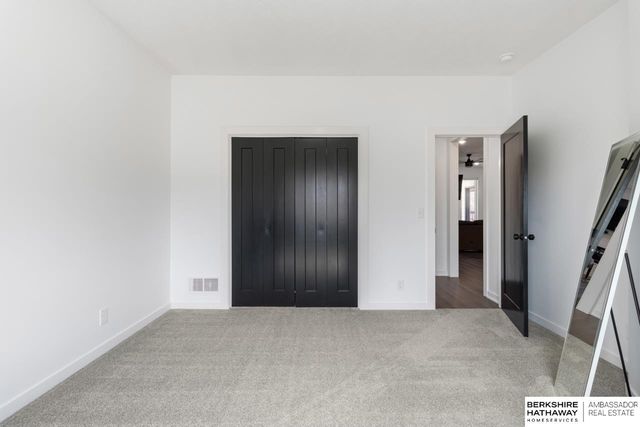 5838 N Street, Omaha, NE 68117