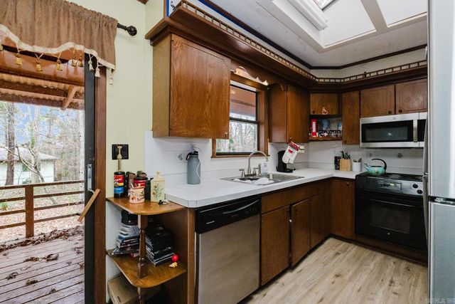 3 Helena Lane, Hot Springs Village, AR 71909