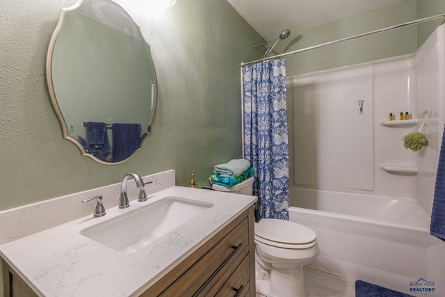 910 HAAKON, Rapid City, SD 57703