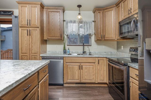 910 HAAKON, Rapid City, SD 57703