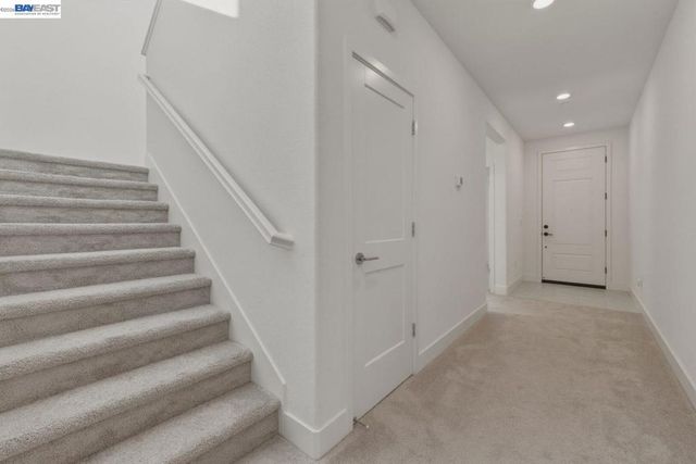 385 Ramos Ranch Rd, Oakley, CA 94561