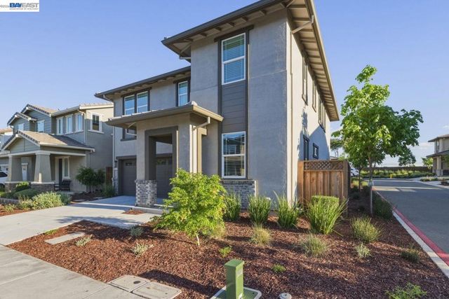 385 Ramos Ranch Rd, Oakley, CA 94561