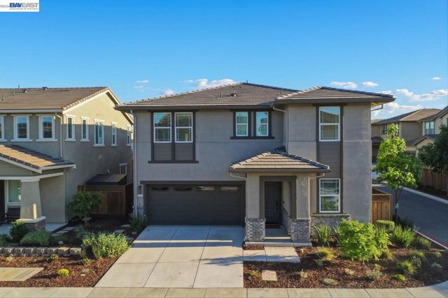 385 Ramos Ranch Rd, Oakley, CA 94561