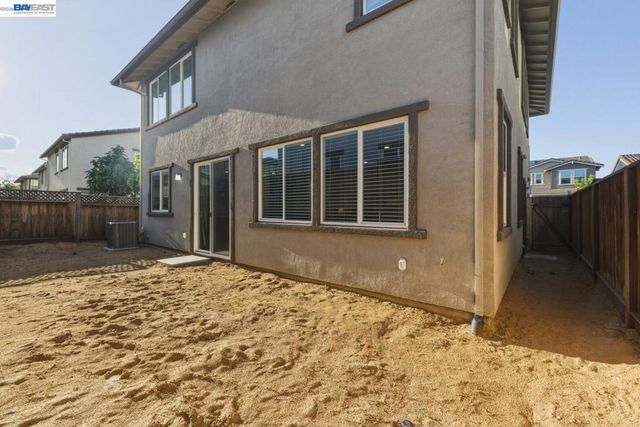 385 Ramos Ranch Rd, Oakley, CA 94561