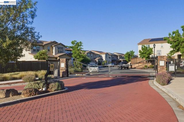 385 Ramos Ranch Rd, Oakley, CA 94561