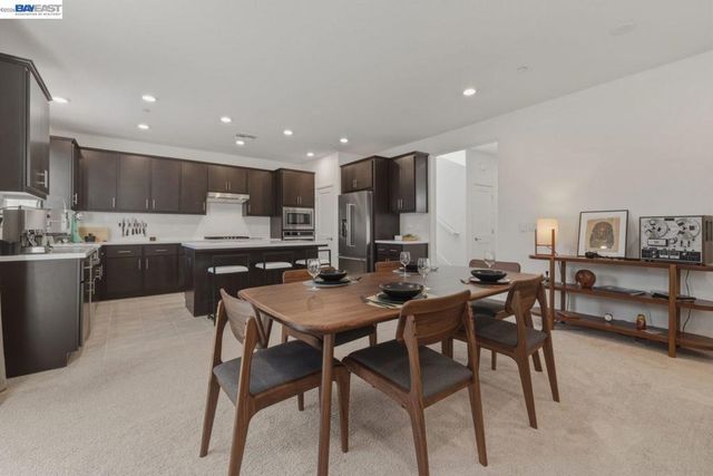 385 Ramos Ranch Rd, Oakley, CA 94561