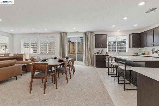 385 Ramos Ranch Rd, Oakley, CA 94561