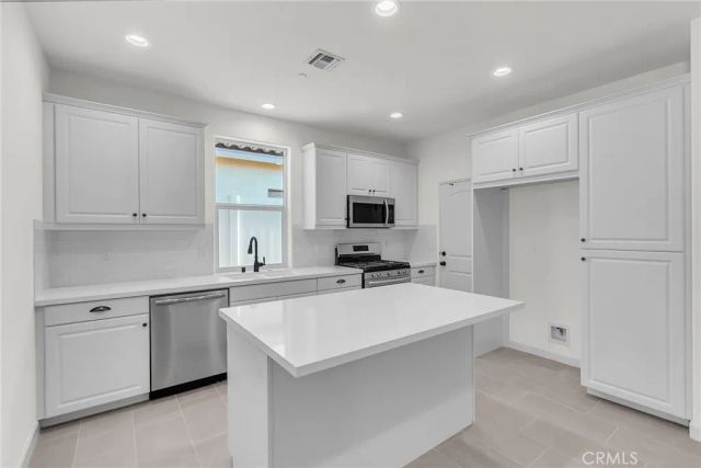 7420 Desert Sky Drive, Yucca Valley, CA 92284