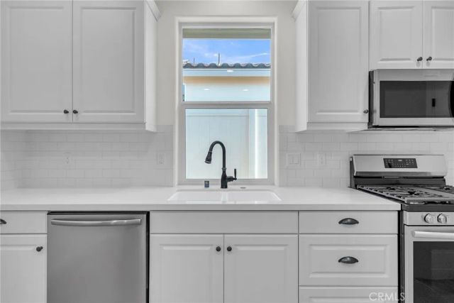 7420 Desert Sky Drive, Yucca Valley, CA 92284