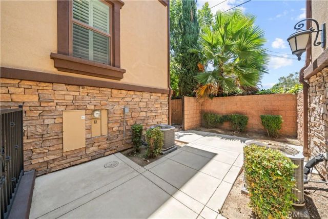 656 West Huntington Drive k-1, Arcadia, CA 91007