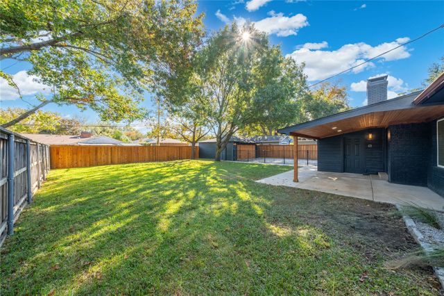 6746 Braeburn Drive, Dallas, TX 75214
