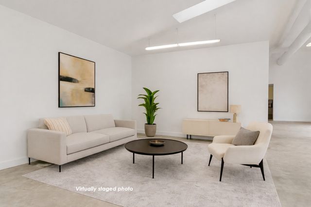 4 Red Hills Lane, Santa Fe, NM 87505