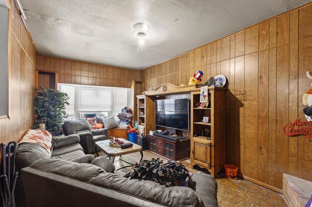 1015 W Belden Street, Sherman, TX 75092