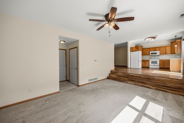 1137 NW Prairie Ridge Drive, Ankeny, IA 50023