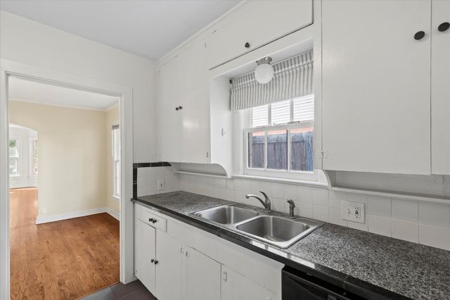 5927 Lewis Street, Dallas, TX 75206