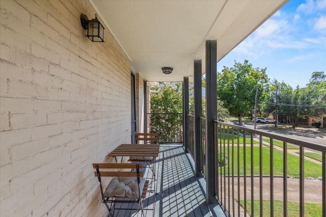 5927 Lewis Street, Dallas, TX 75206