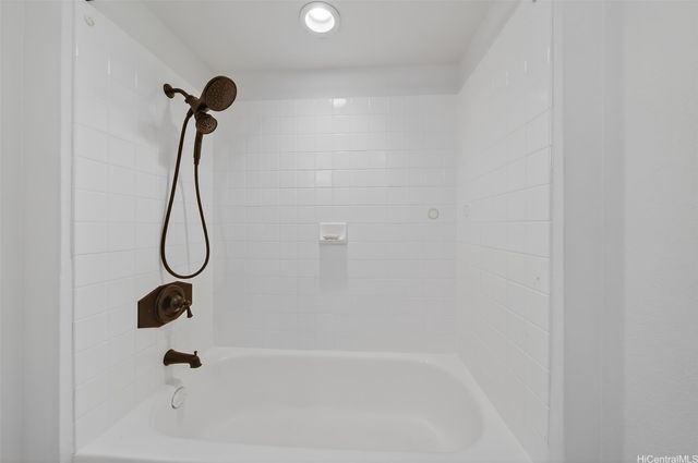 91-1058 Kekuilani Loop 1107, Kapolei, HI 96707